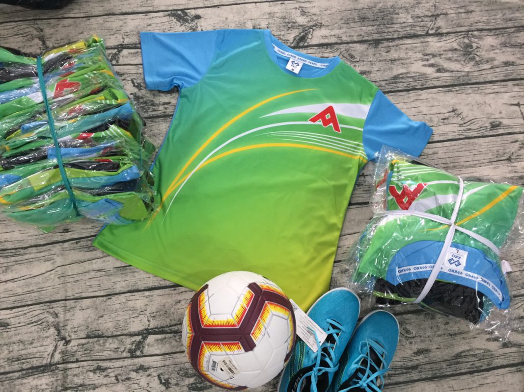 đồ đá banh không logo đẹp nhất kko 1