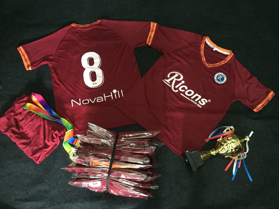 đồ đá banh thiết kế đẹp