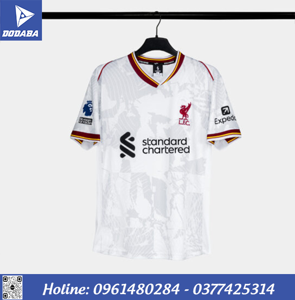 đồ đá banh liverpool trắng mới nhất 2024-2025 9