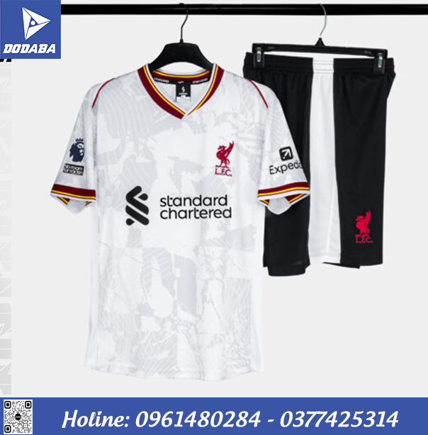 đồ đá banh liverpool trắng mới nhất 2024-2025