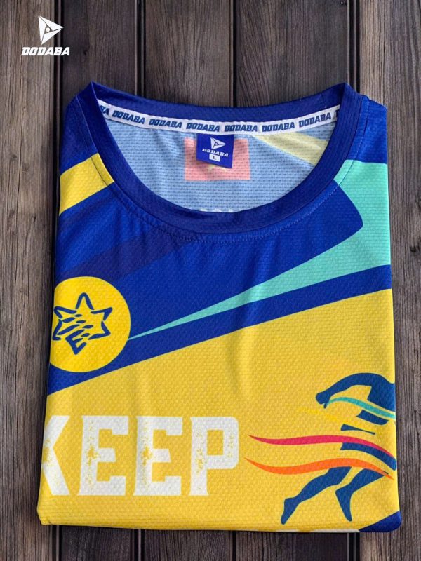 áo chạy bộ thiết kế 