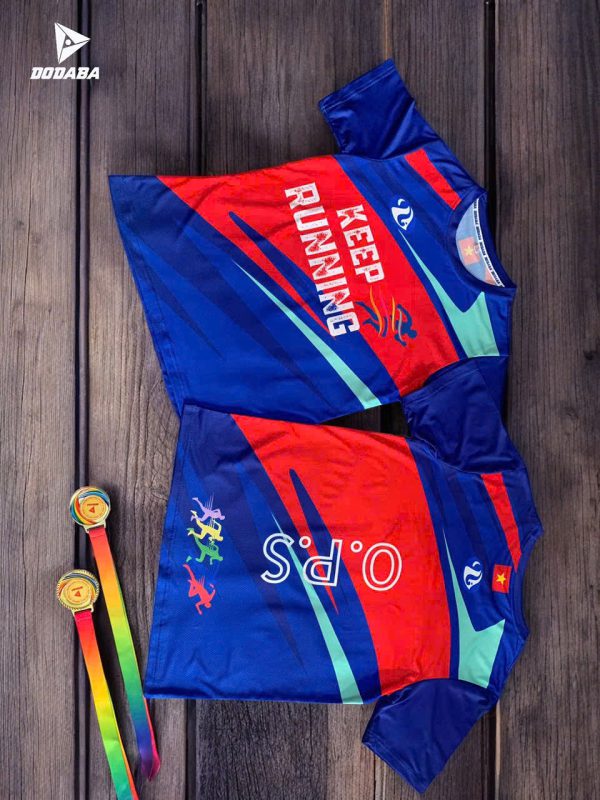 áo chạy bộ thiết kế 