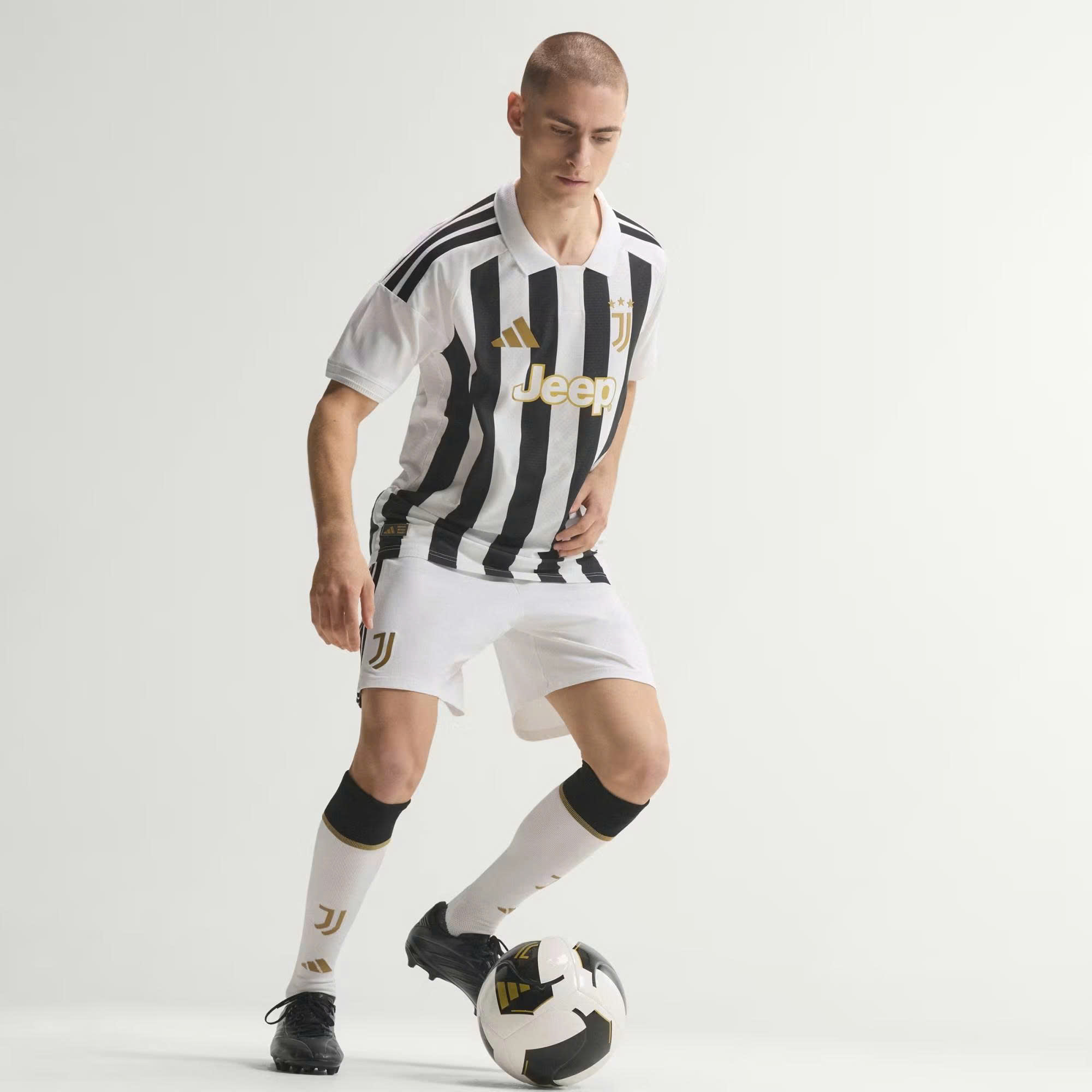 áo juventus 2026-2027 đẹp