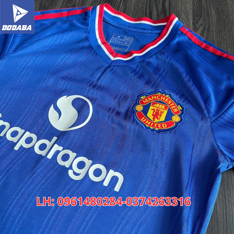 áo bóng đá manchester(Mu) mặt trước