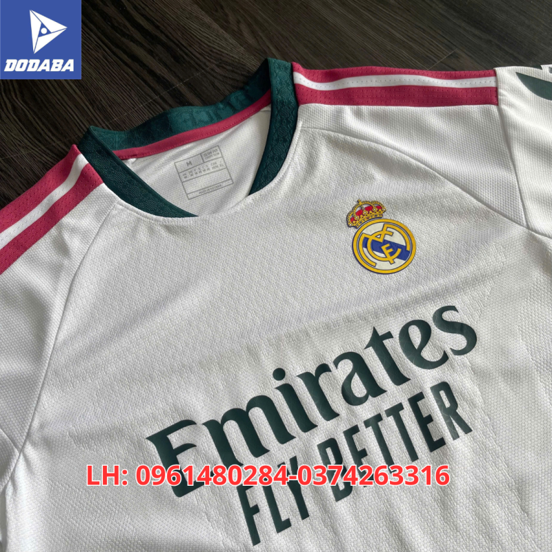 áo real madrid cổ áo 